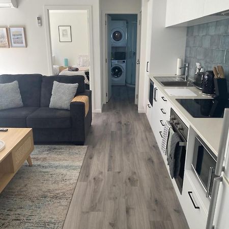 Raumati Guest House Парапарауму Екстериор снимка